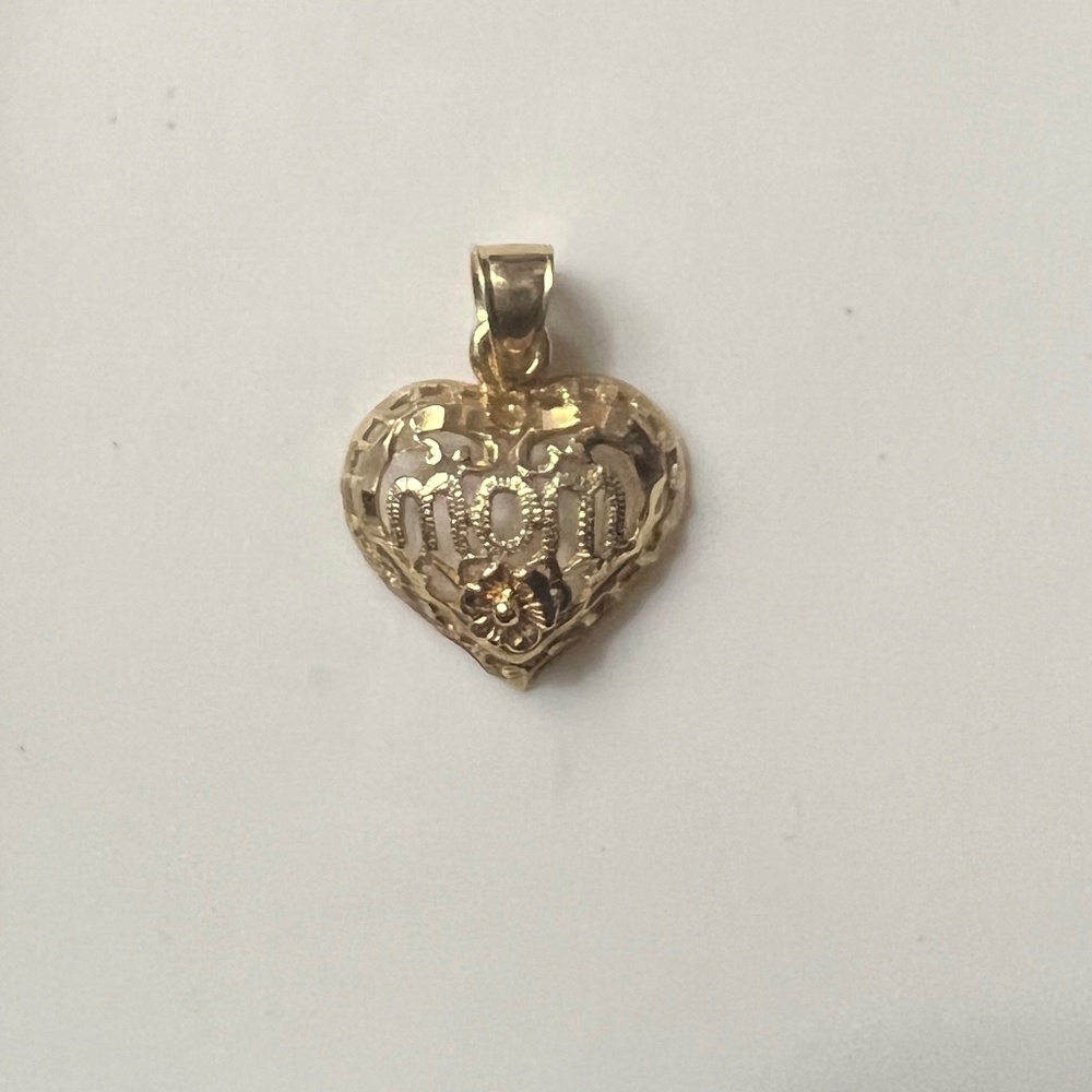 14k MOM pendant